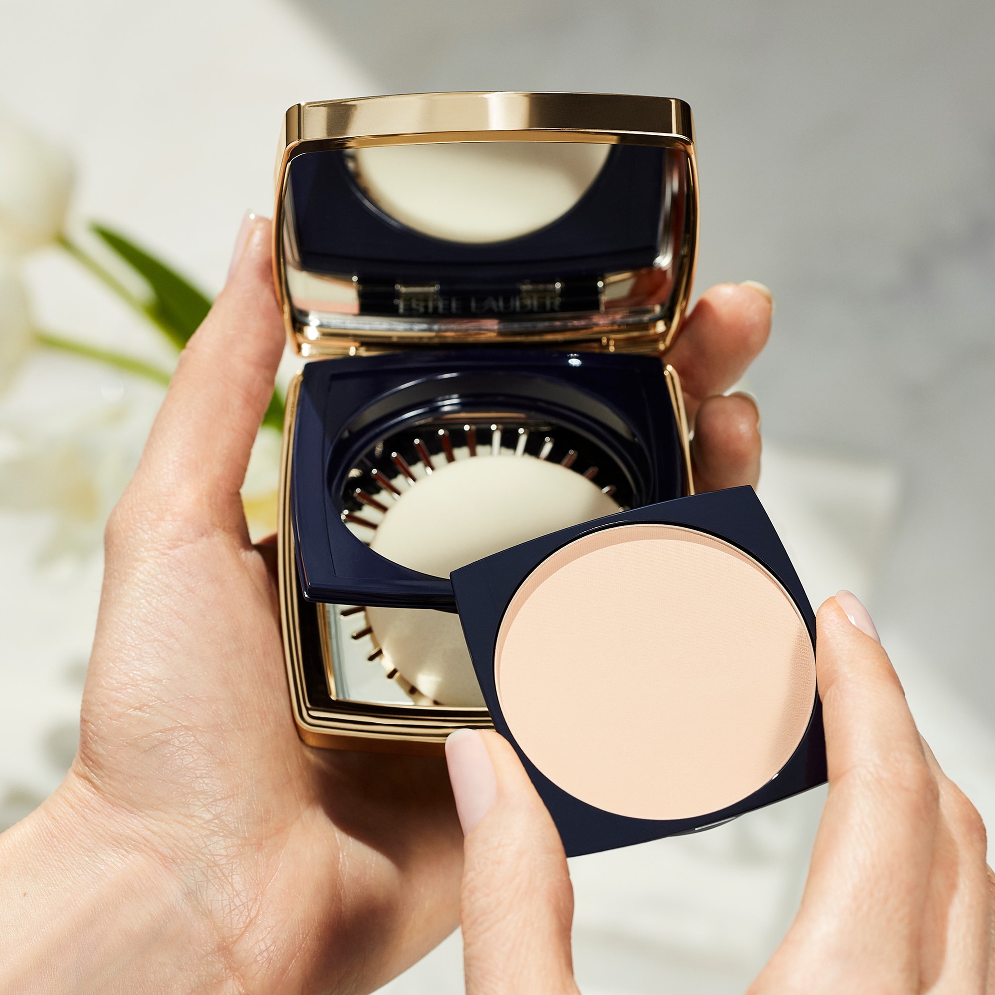 Estée Lauder Official Site | Free Gift With $75 Purchase*