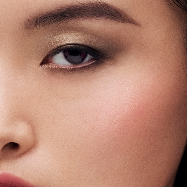 The Sculpting Blush