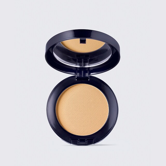 Set. Blur. Finish. Perfecting Pressed Powder