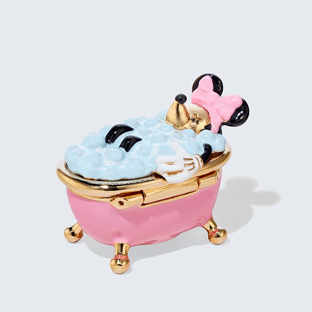 Estée Lauder X Disney: Pleasures Caring Is In The Little Things