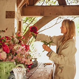 photo of UK florist Willow Crossley