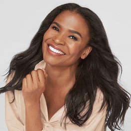 photo of estee lauder brand ambassador nia long