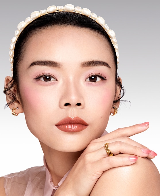 photo of model with glossy lips 