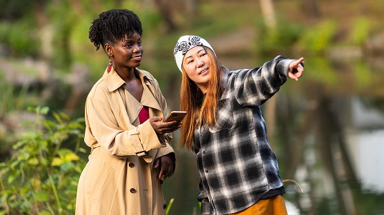 photo of women doing acts of kindness